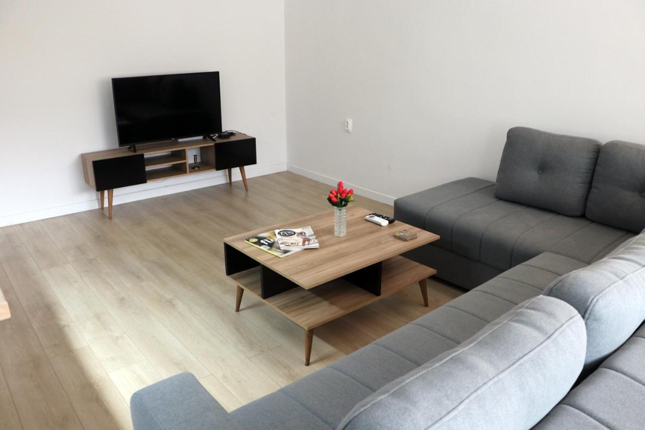 Spacious Modern Apartment Kisela Voda スコピエ エクステリア 写真